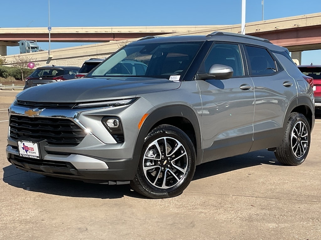 Used 2025 Chevrolet Trailblazer LT SUV