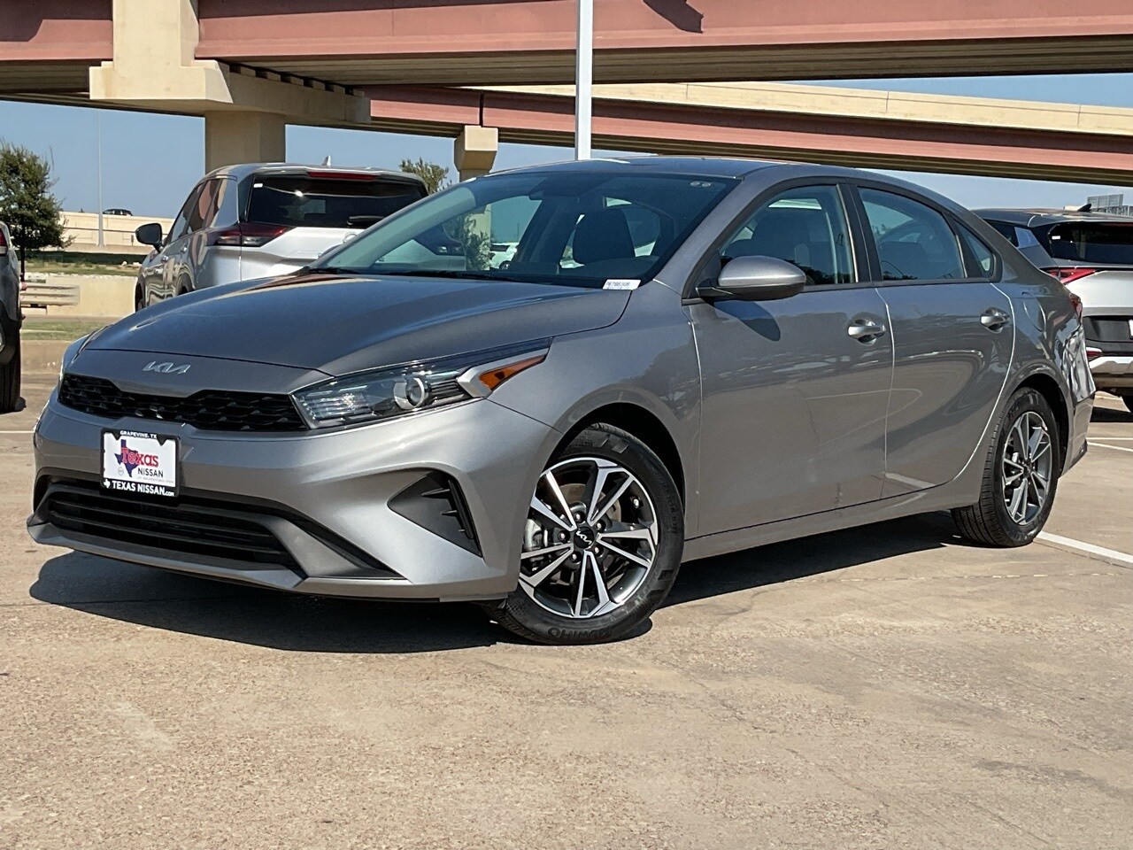 2024 Kia Forte LXS photo 2