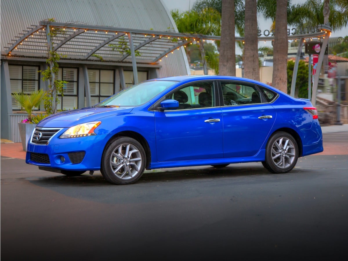 Super Black 2014 Nissan Sentra Sedan Front-Wheel Drive Continuously Variable Transmission