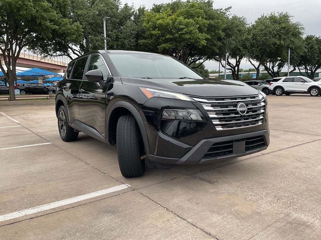 Used 2025 Nissan Rogue SV SUV