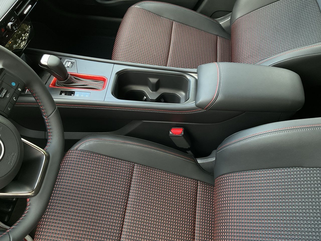 2026 Nissan KICKS SR - Photo 34