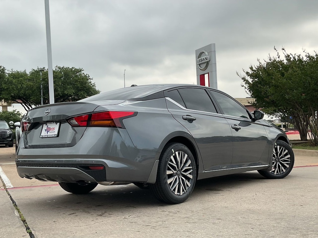 New 2026 Nissan Altima SV Sedan