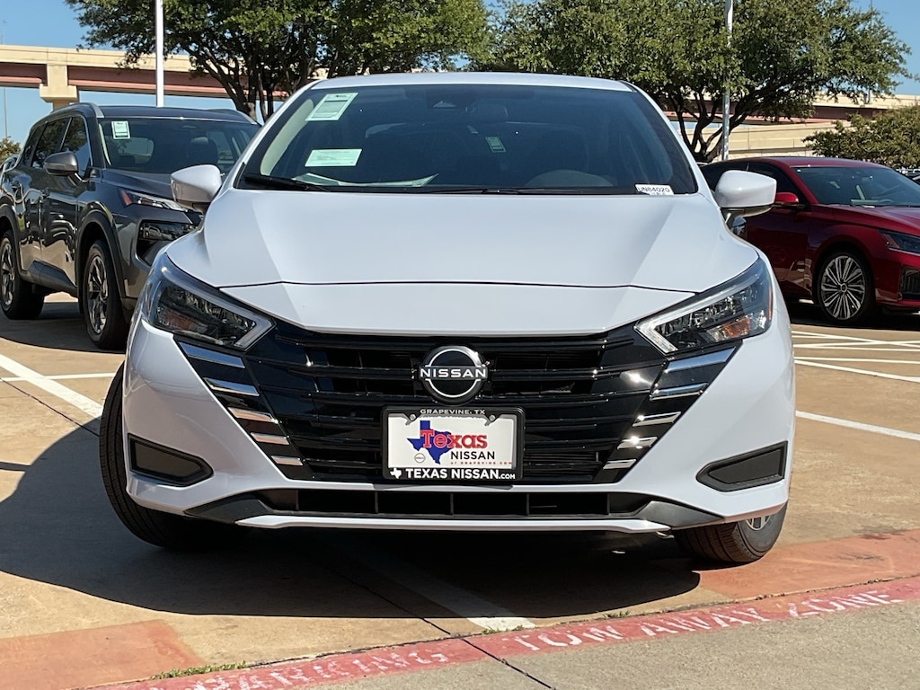 New 2025 Nissan Versa 1.6 SV Sedan