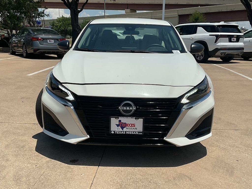 Used 2025 Nissan Altima 2.5 SV Sedan