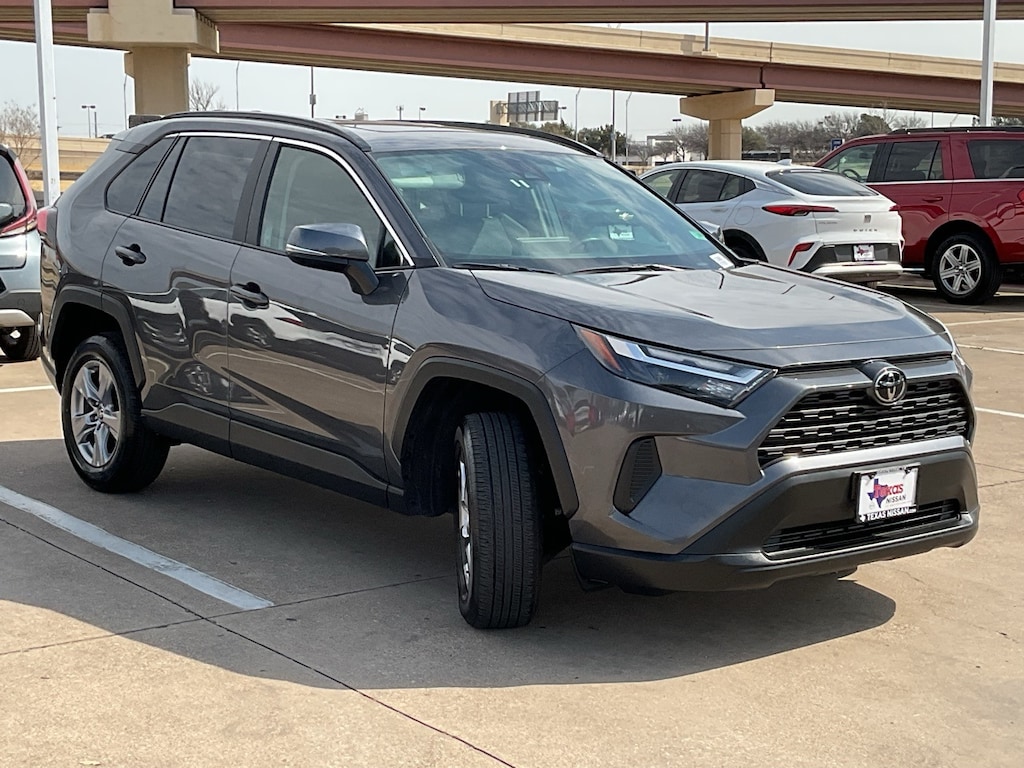 Used 2025 Toyota RAV4 XLE SUV