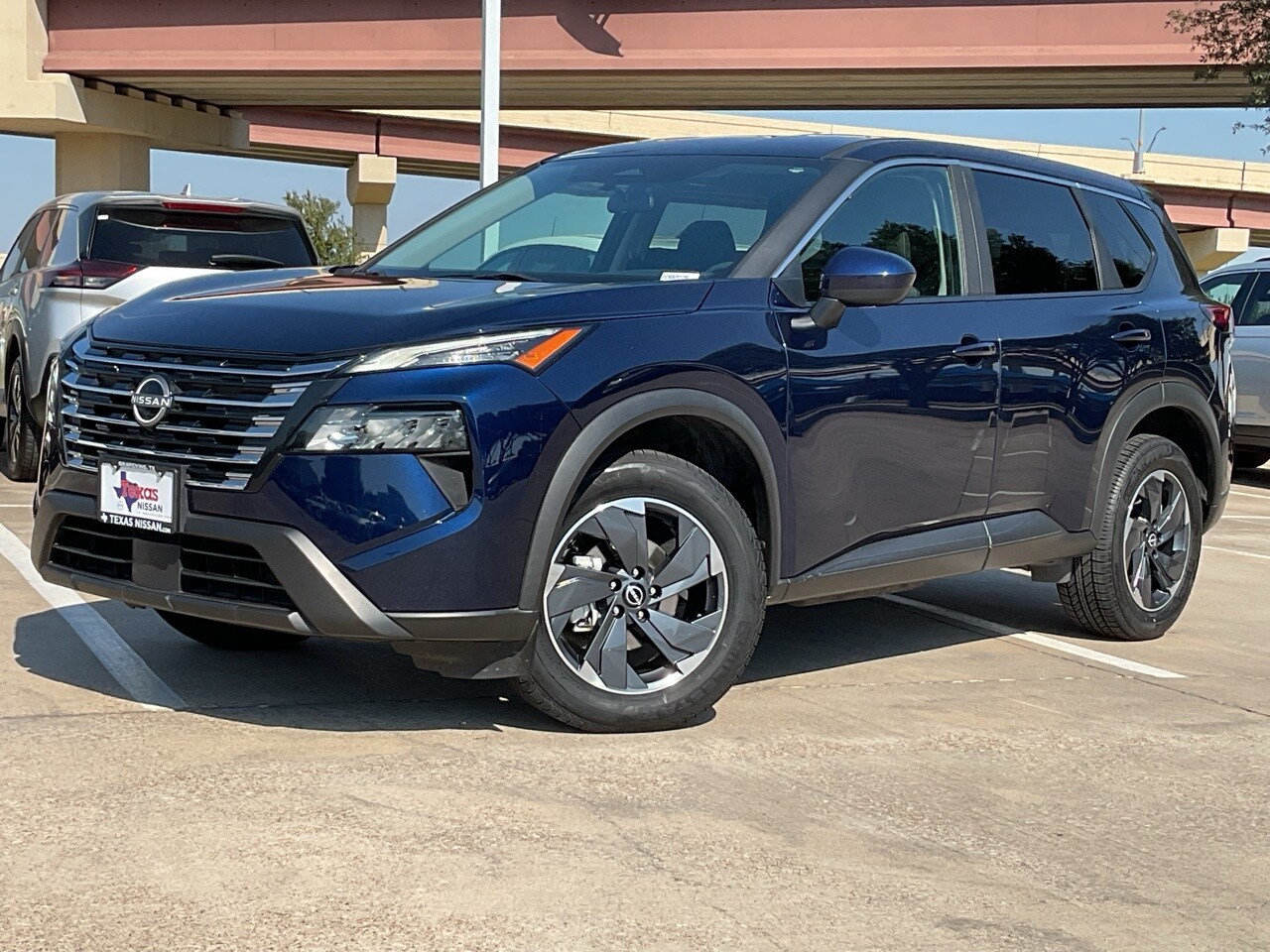 2024 Nissan Rogue SV photo 2
