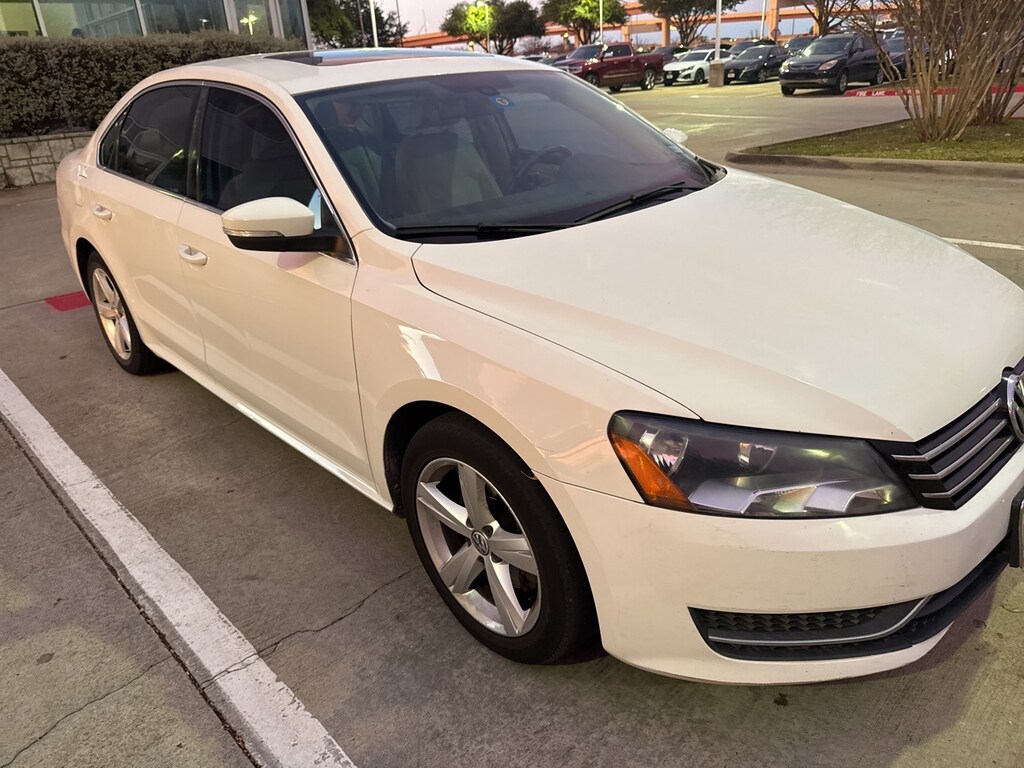 Used 2013 Volkswagen Passat 2.5 SE Sedan