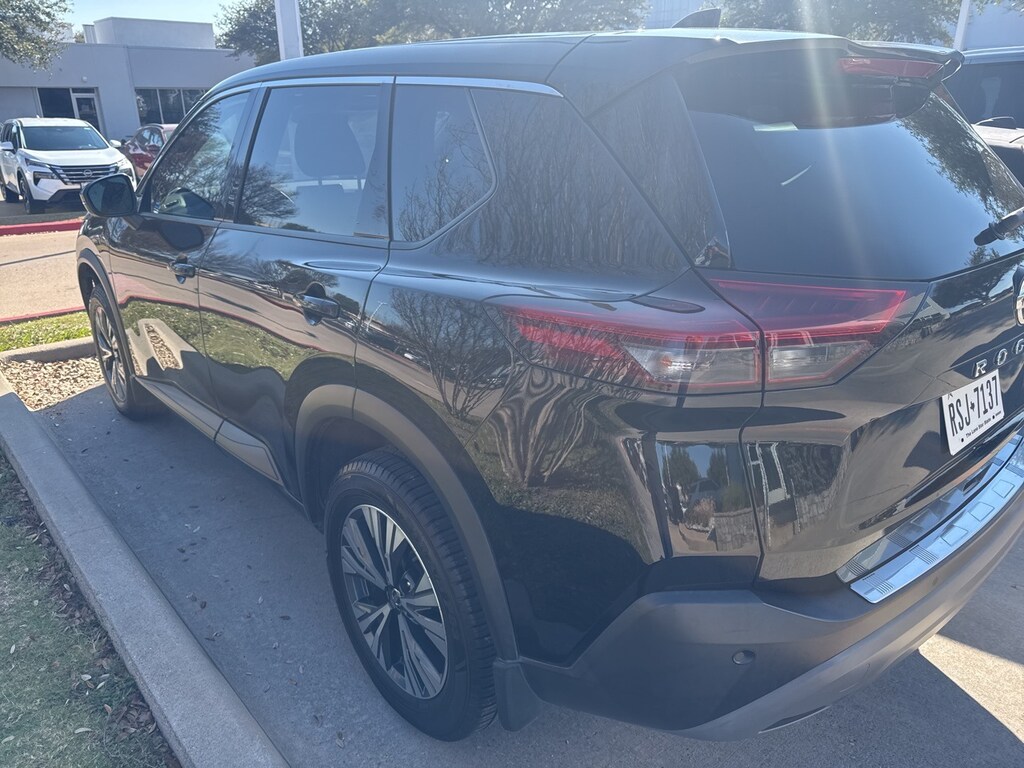 Used 2021 Nissan Rogue SV SUV