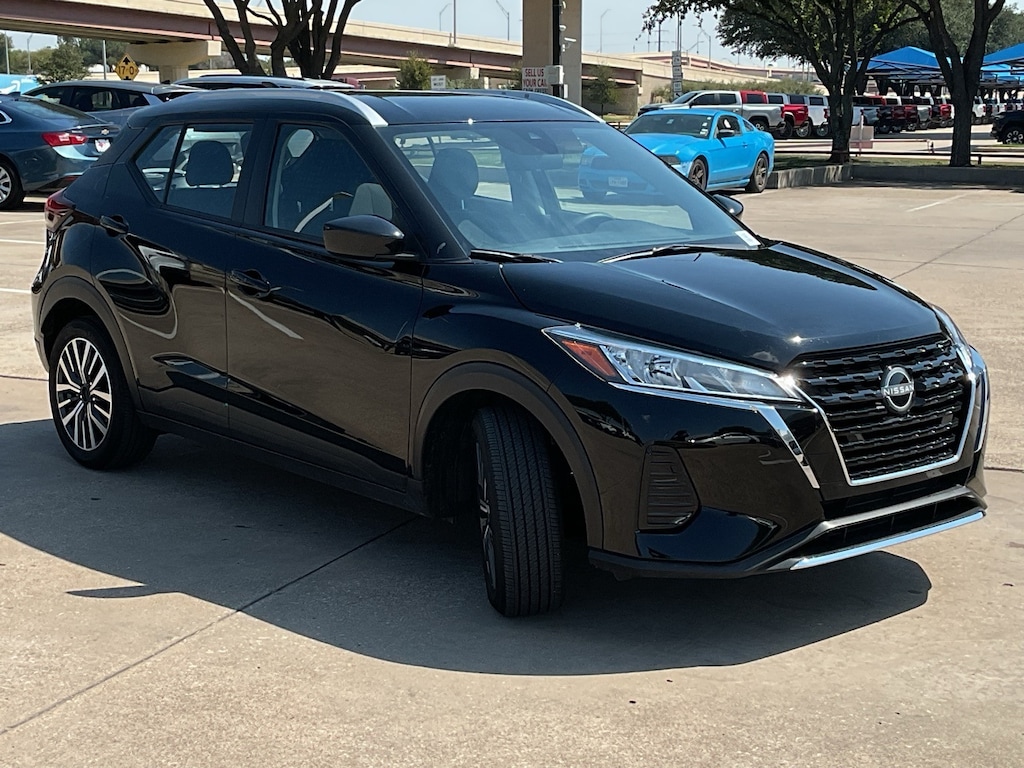 Used 2024 Nissan Kicks SV SUV