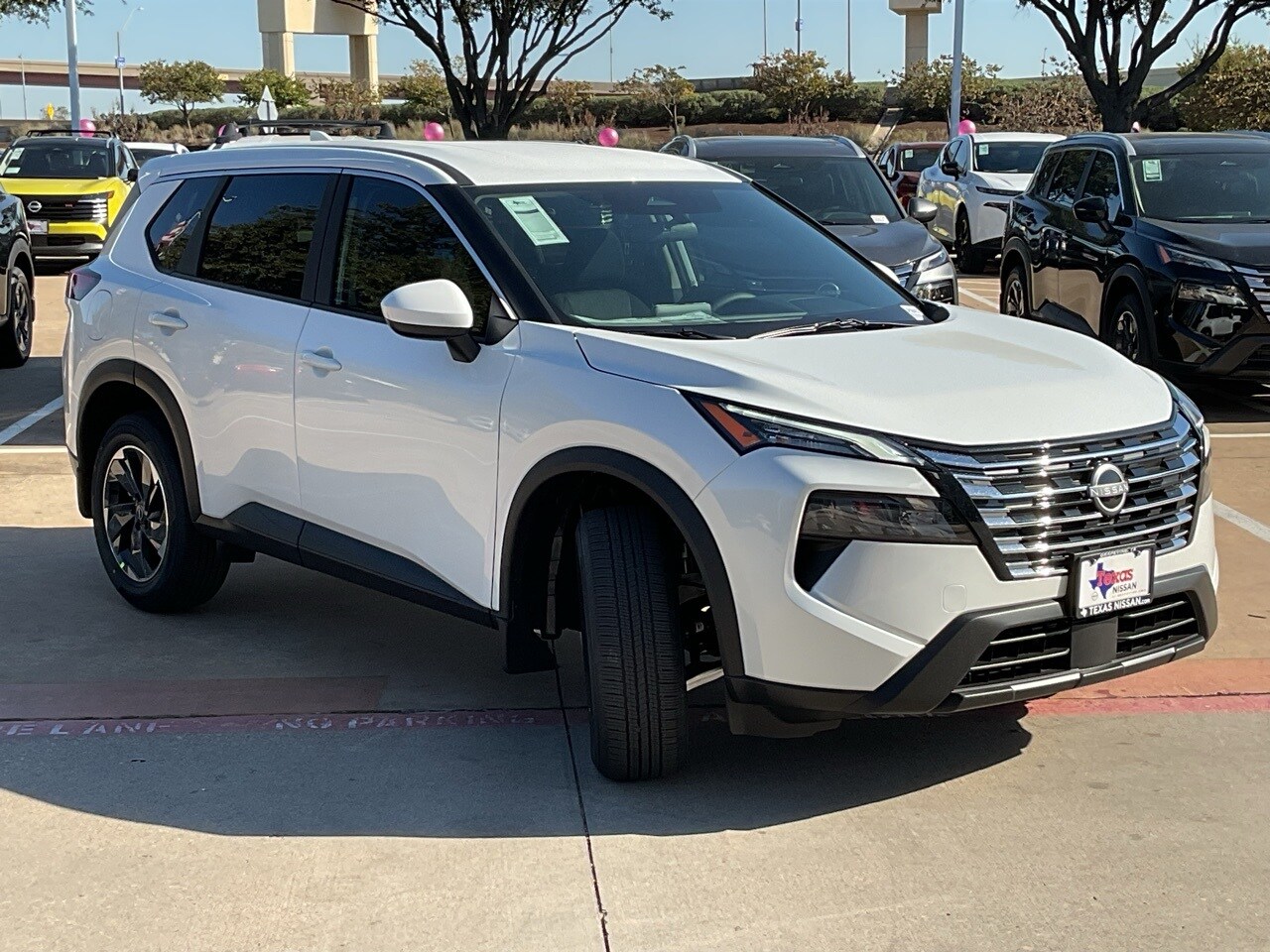 2026 Nissan Rogue SV photo 2