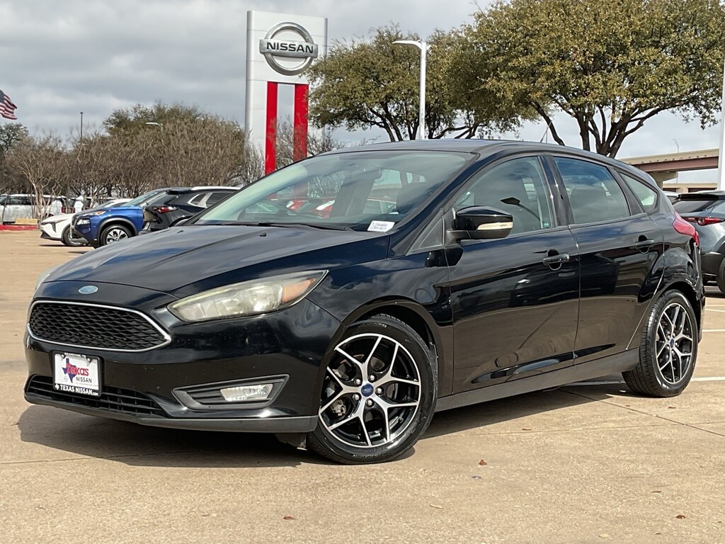 Used 2017 Ford Focus SEL Hatchback