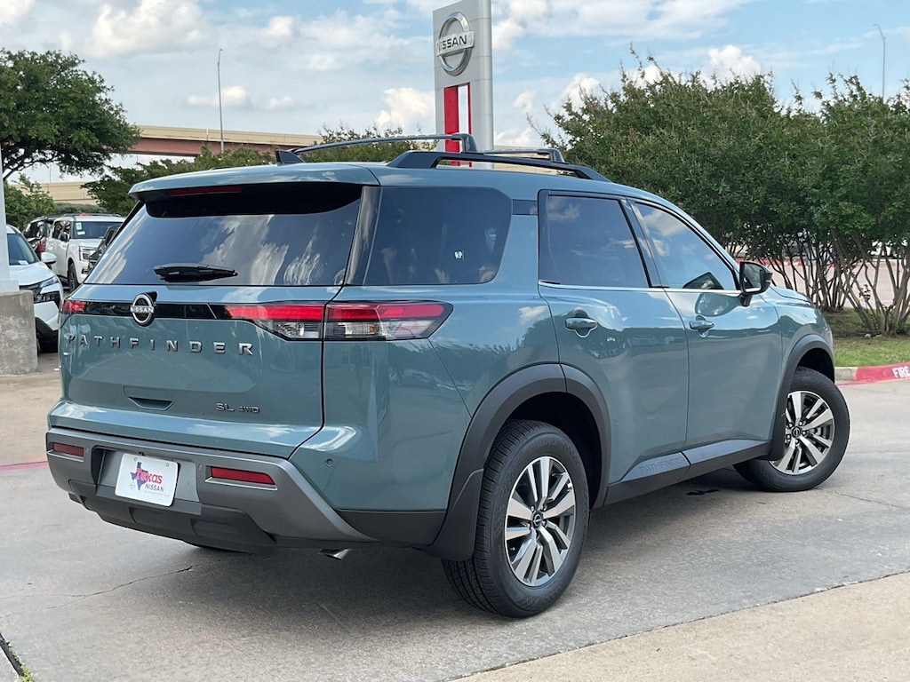 New 2026 Nissan Pathfinder SL SUV