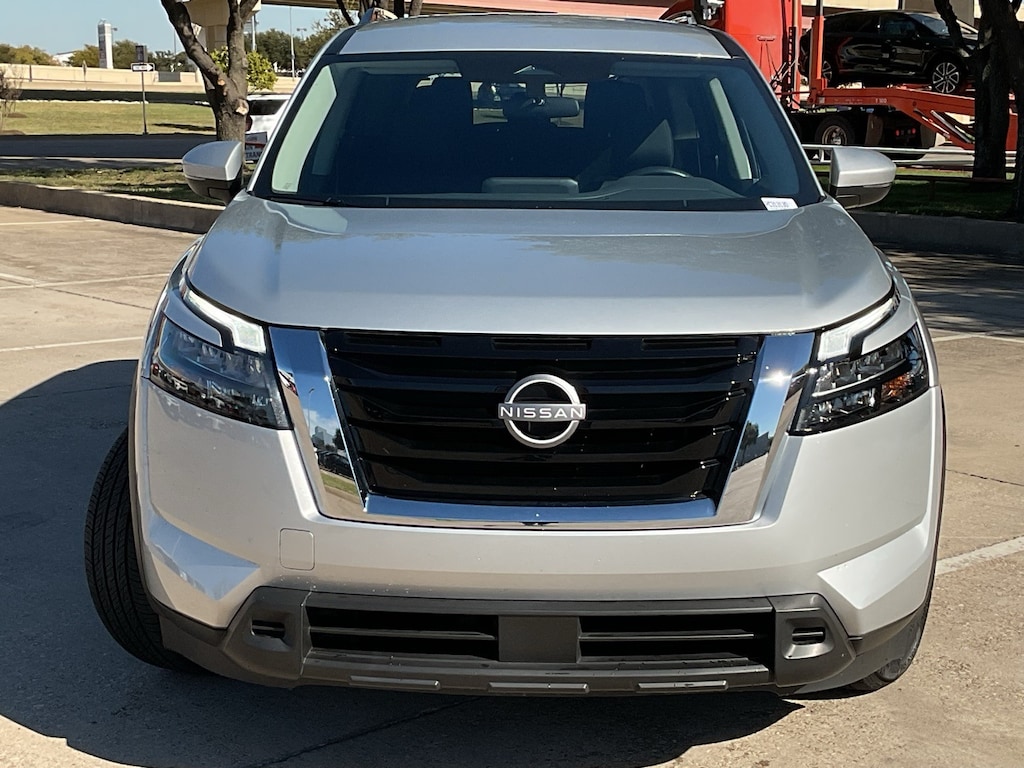 Used 2024 Nissan Pathfinder SV SUV