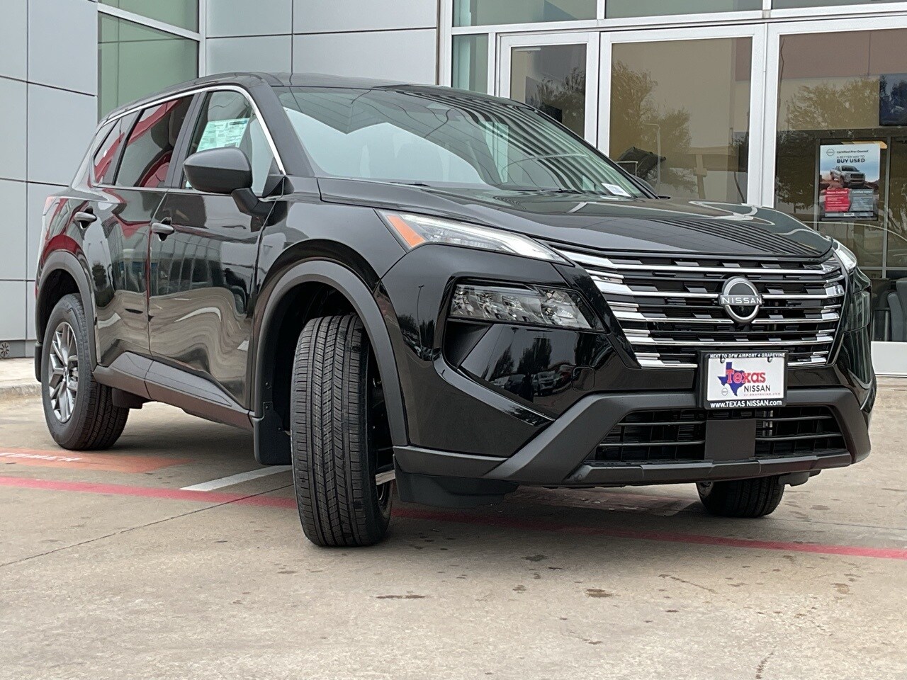 2025 Nissan Rogue S photo 4