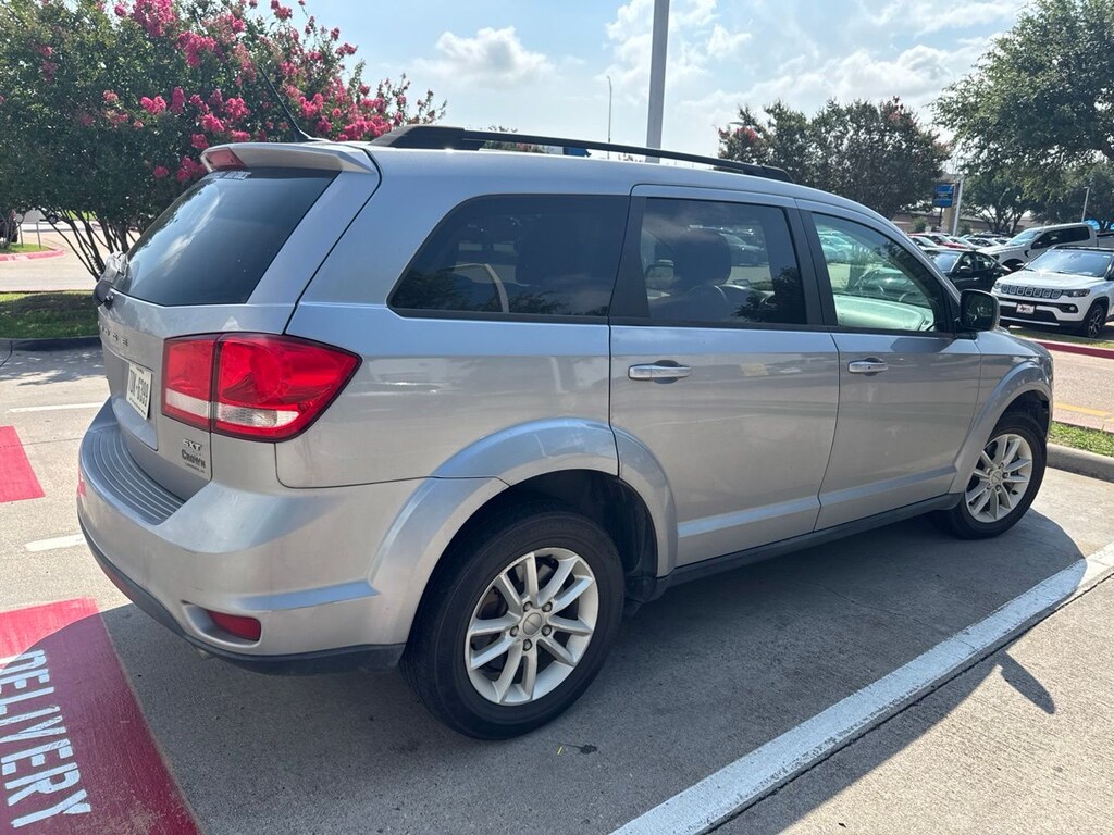 Used 2017 Dodge Journey SXT SUV