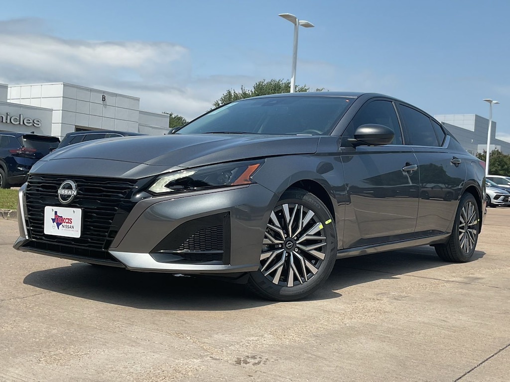 New 2026 Nissan Altima SV Sedan