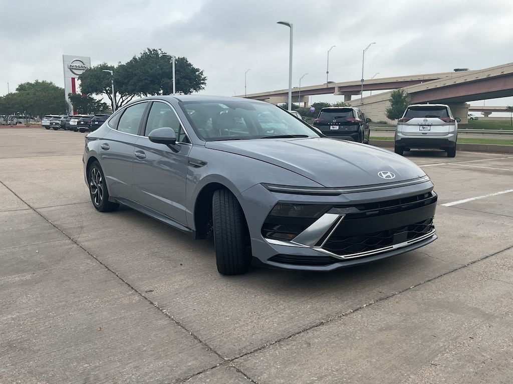 Used 2025 Hyundai Sonata SEL Sedan
