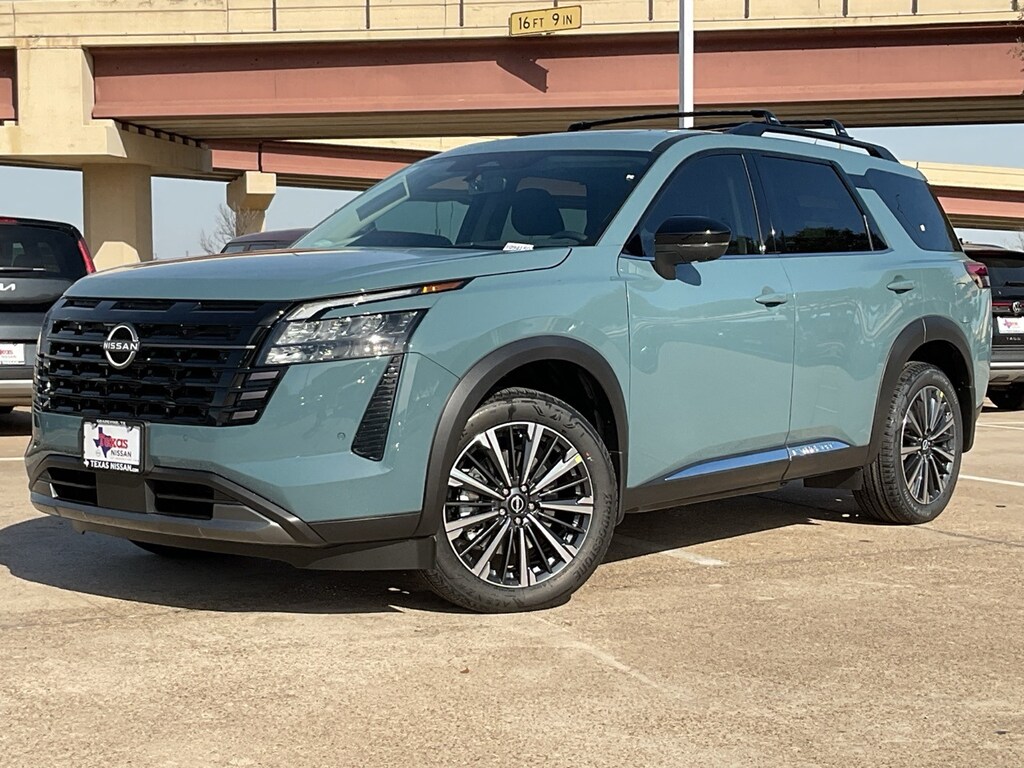 New 2026 Nissan Pathfinder Platinum SUV