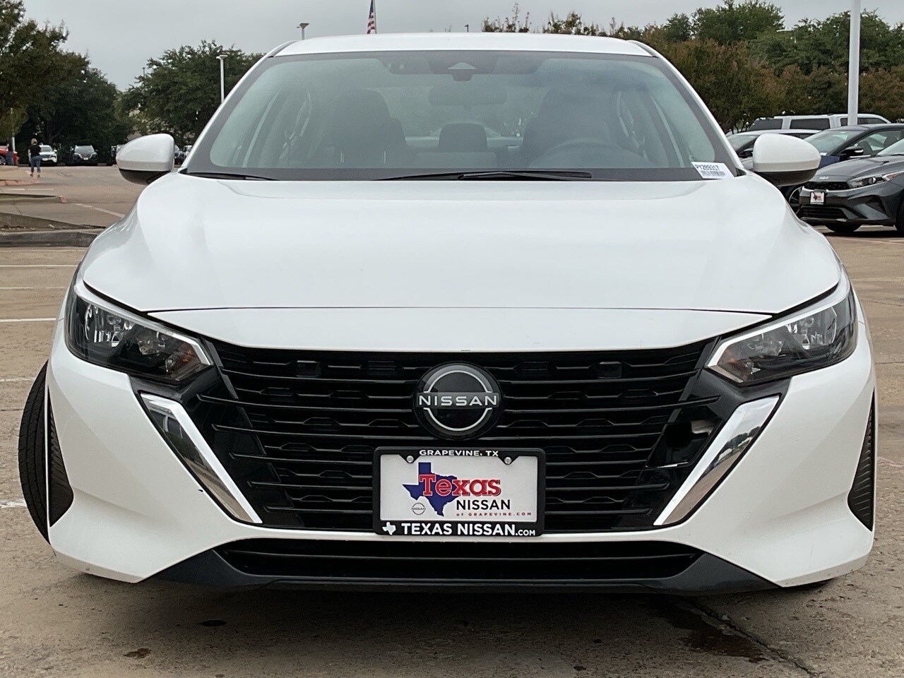 2024 Nissan Sentra SV photo 3