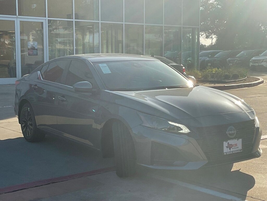New 2026 Nissan Altima SV Sedan