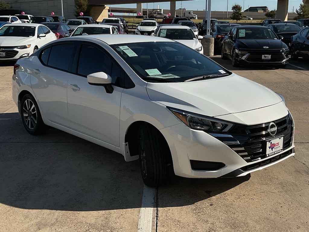 New 2025 Nissan Versa 1.6 SV Sedan