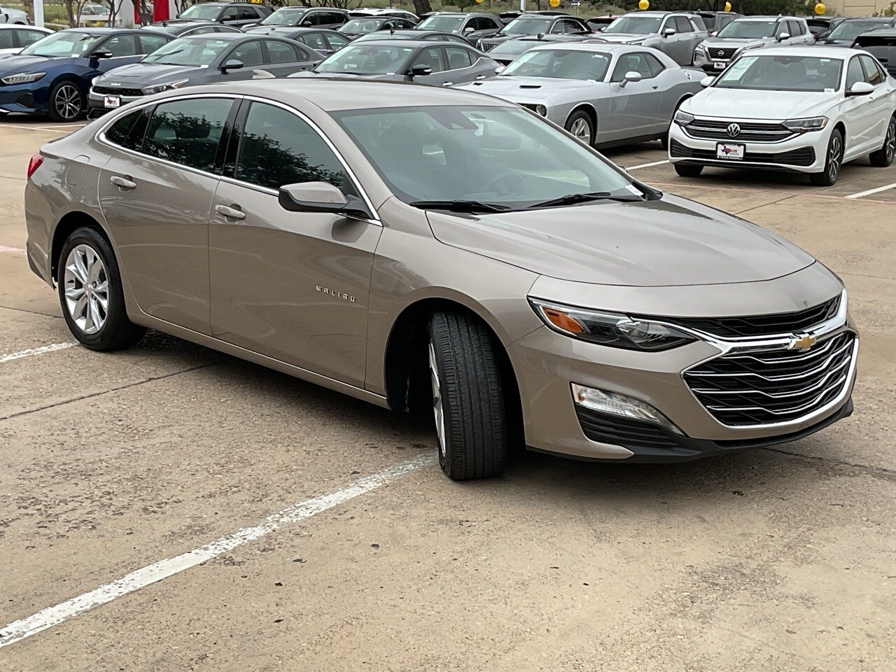 2023 Chevrolet Malibu 1LT photo 4
