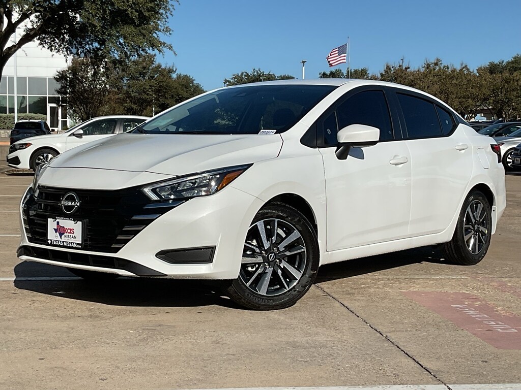 New 2025 Nissan Versa 1.6 SV Sedan