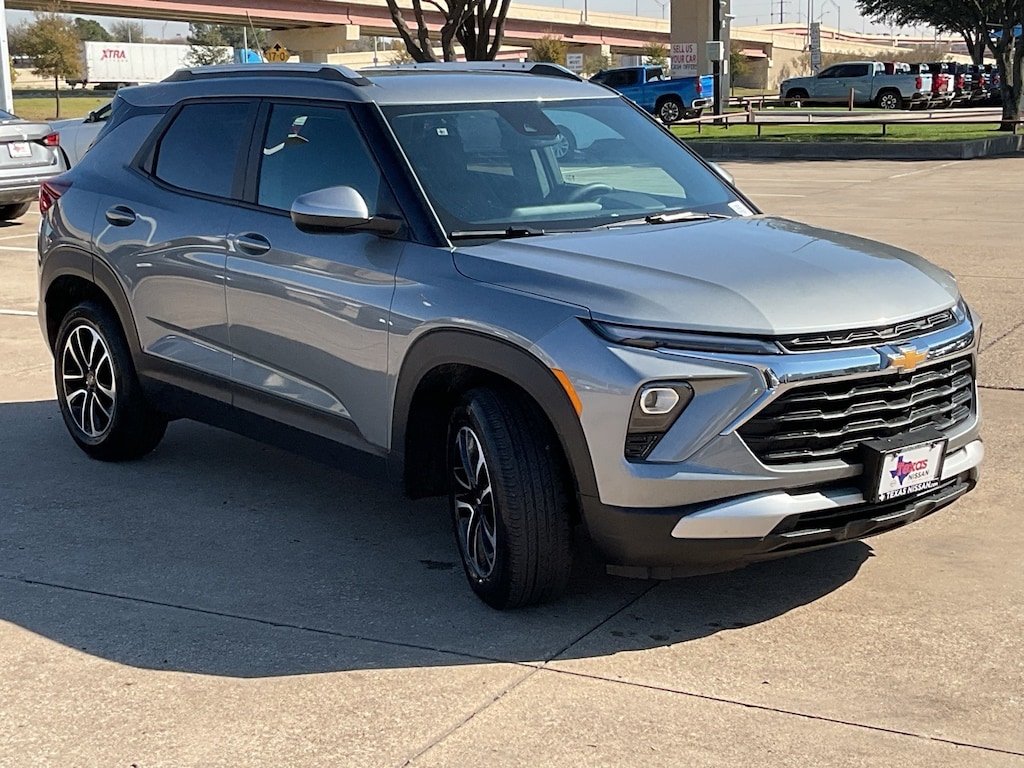 Used 2025 Chevrolet Trailblazer LT SUV