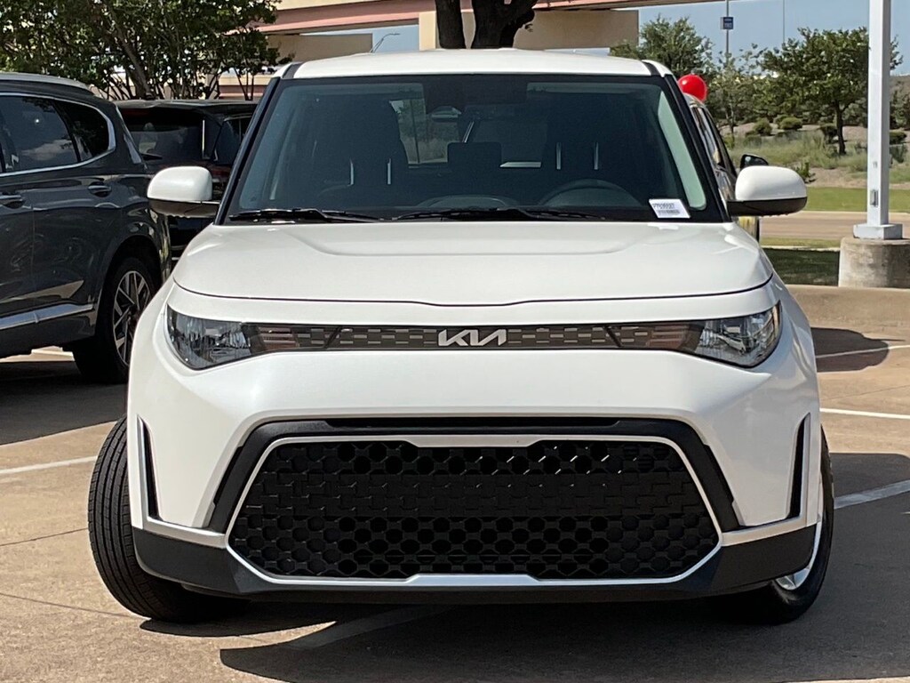 Used 2025 Kia Soul LX Hatchback