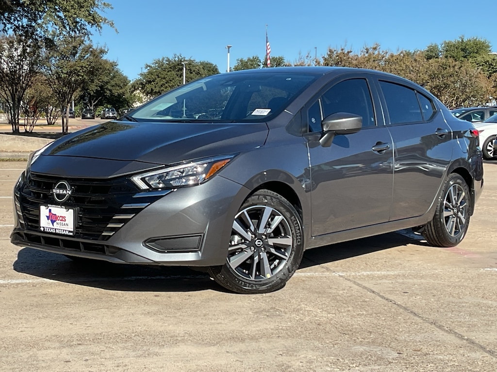 New 2025 Nissan Versa 1.6 SV Sedan