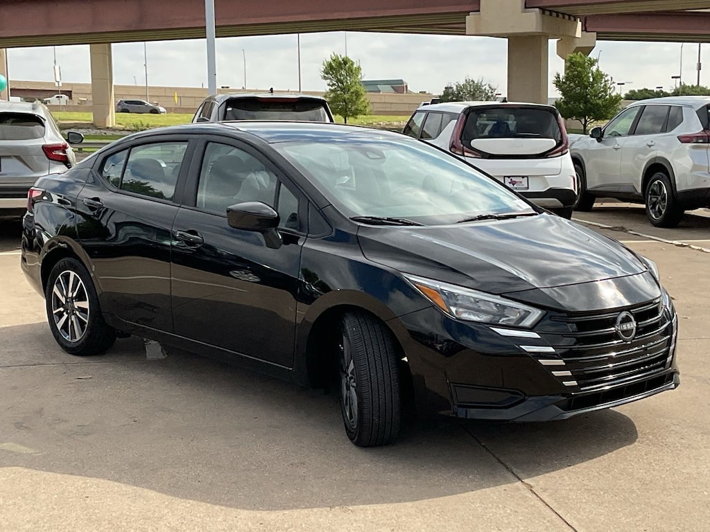 Certified 2025 Nissan Versa 1.6 SV Sedan