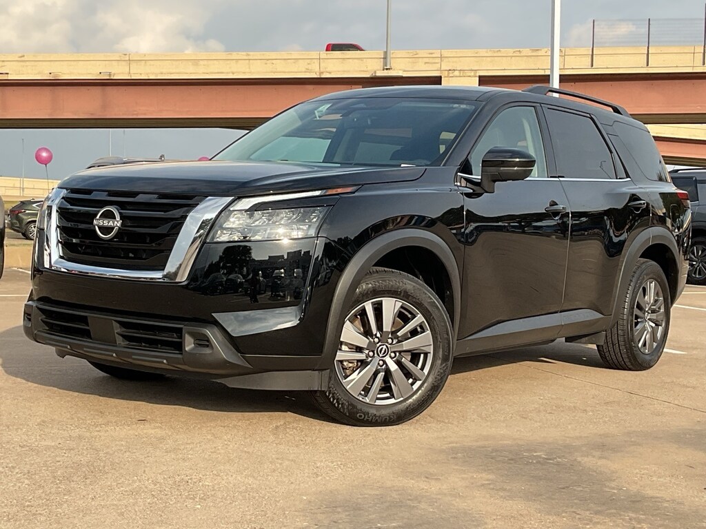 Used 2024 Nissan Pathfinder SV SUV