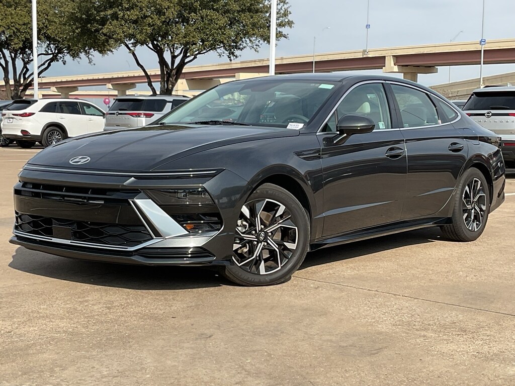 Used 2025 Hyundai Sonata SEL Sedan