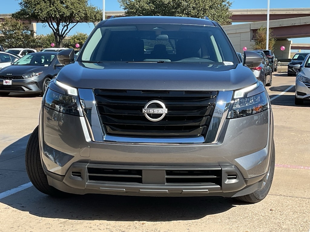 Used 2024 Nissan Pathfinder SV SUV