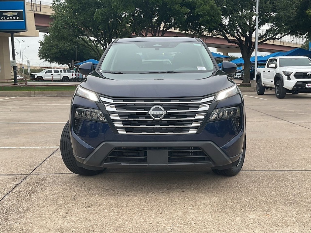 Used 2025 Nissan Rogue SV SUV
