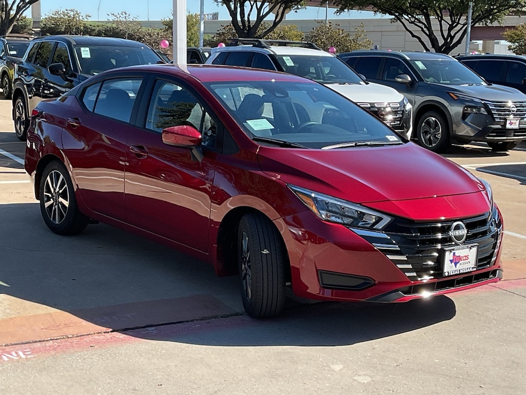 New 2025 Nissan Versa 1.6 SV Sedan