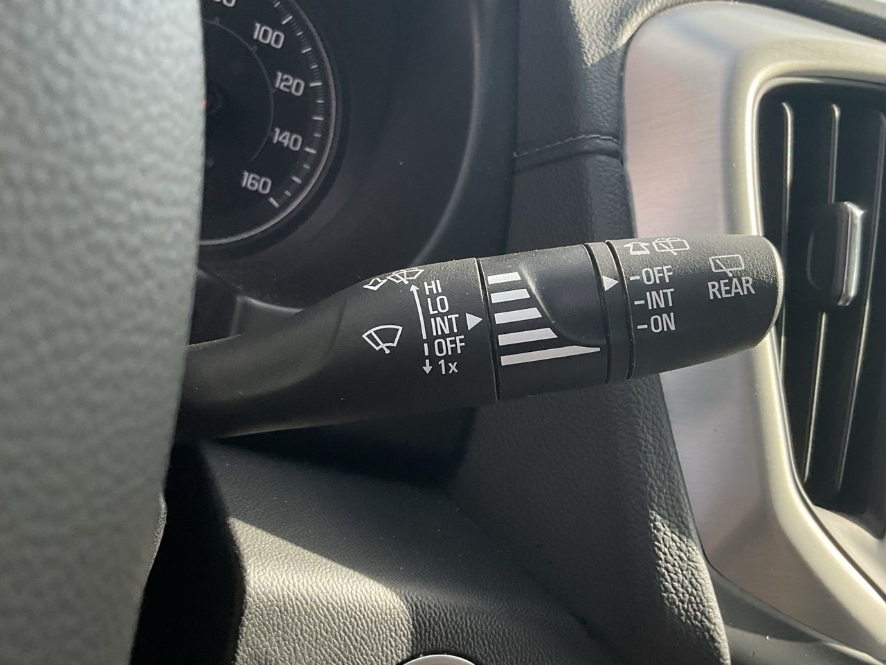 2024 GMC Terrain SLE - Photo 14