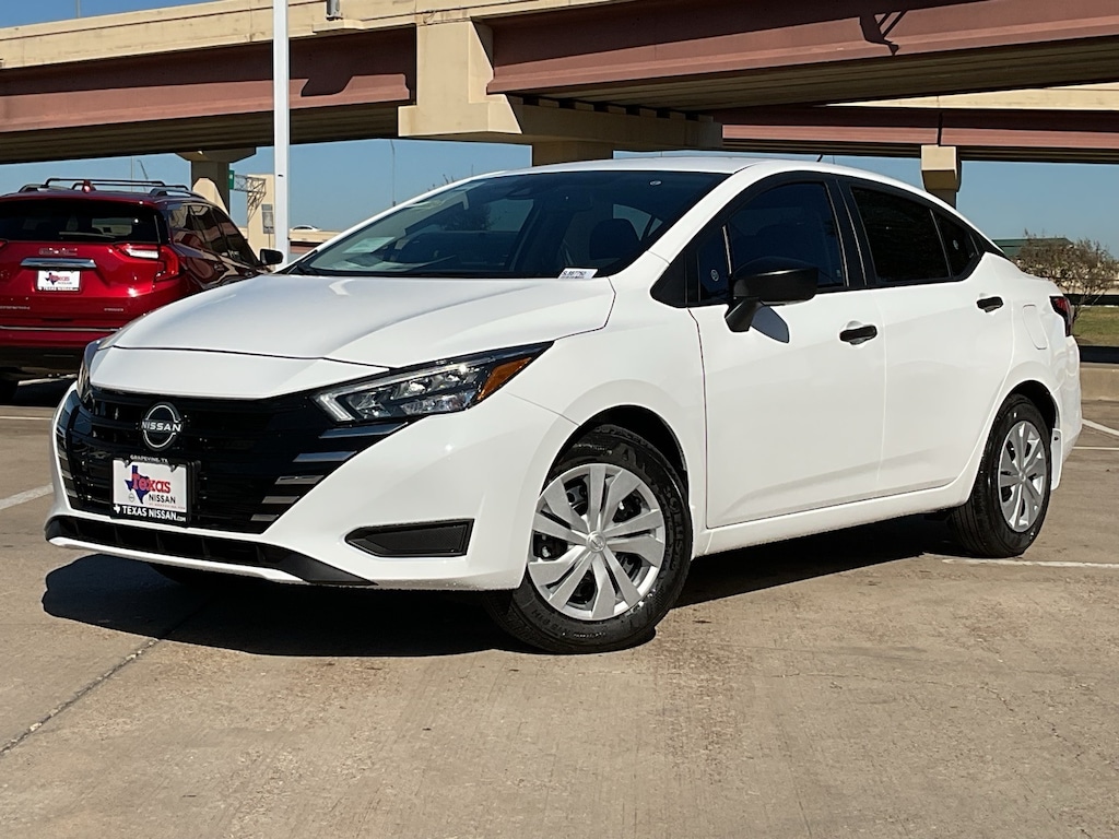 New 2025 Nissan Versa 1.6 S Sedan
