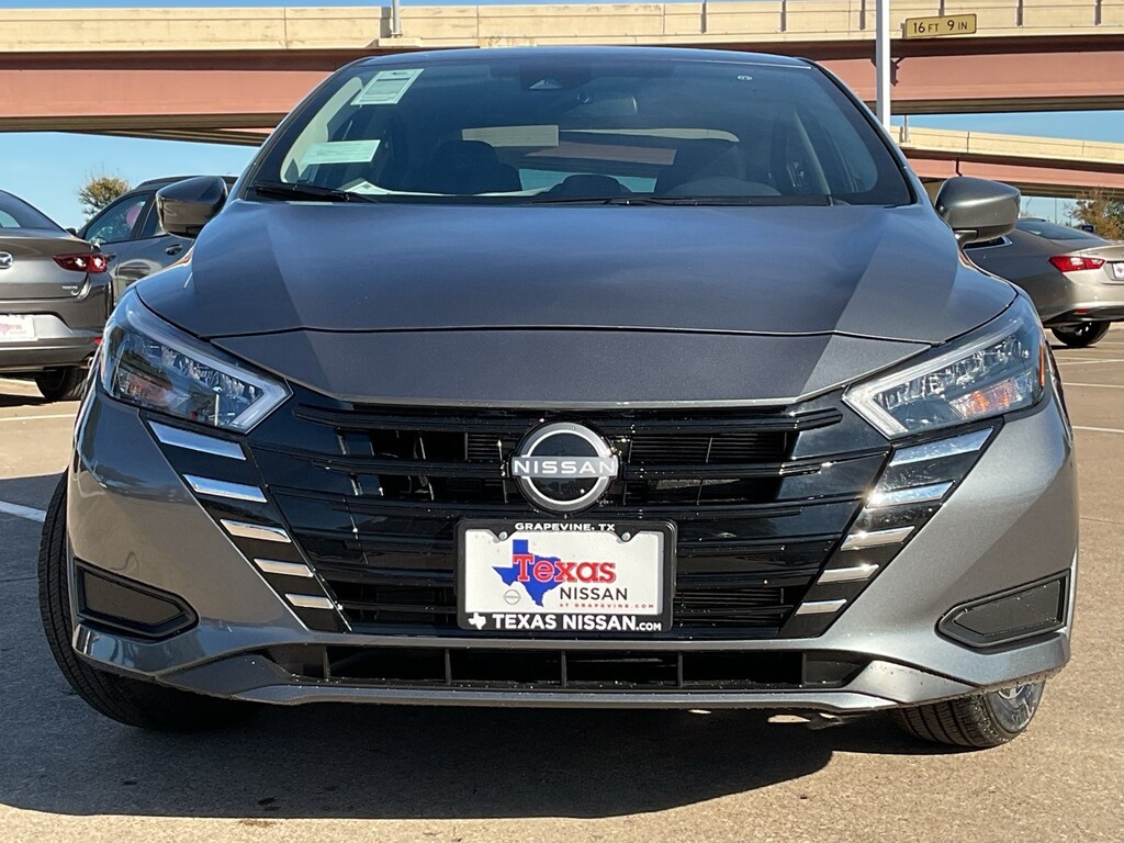 New 2025 Nissan Versa 1.6 SV Sedan