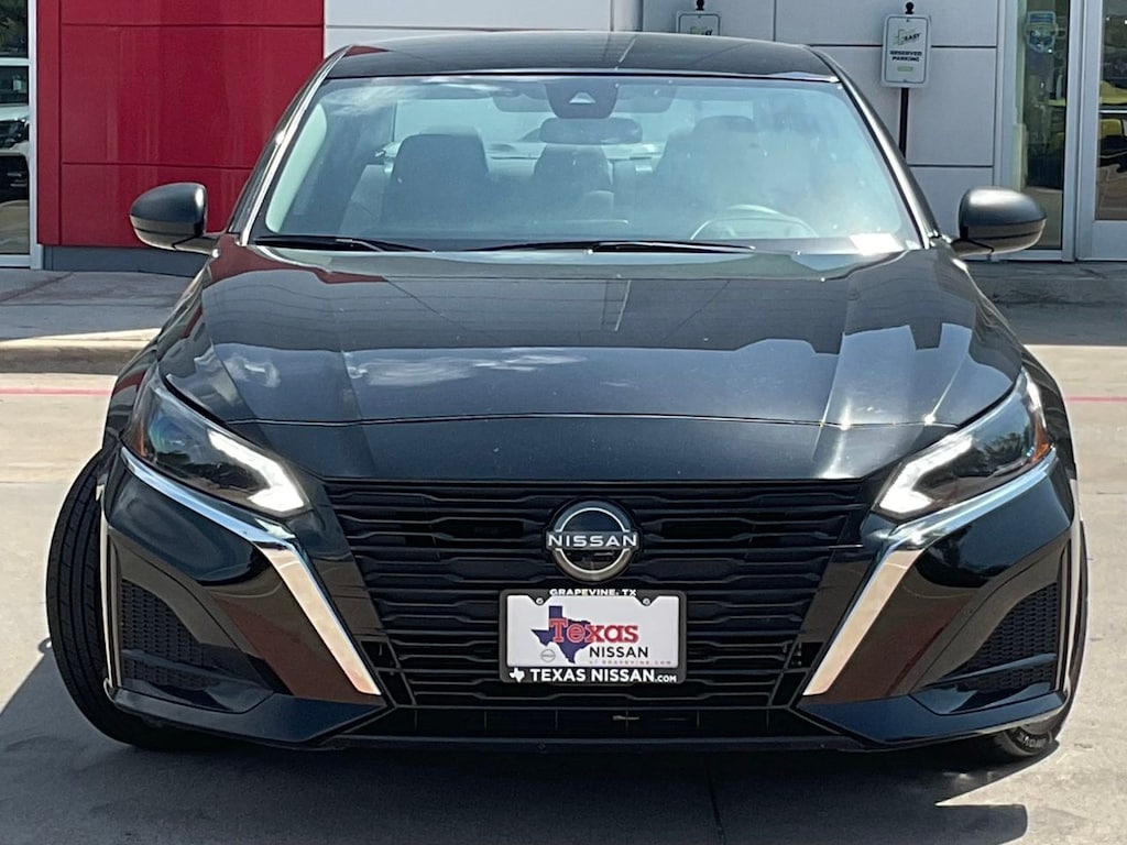 Used 2025 Nissan Altima 2.5 SV Sedan