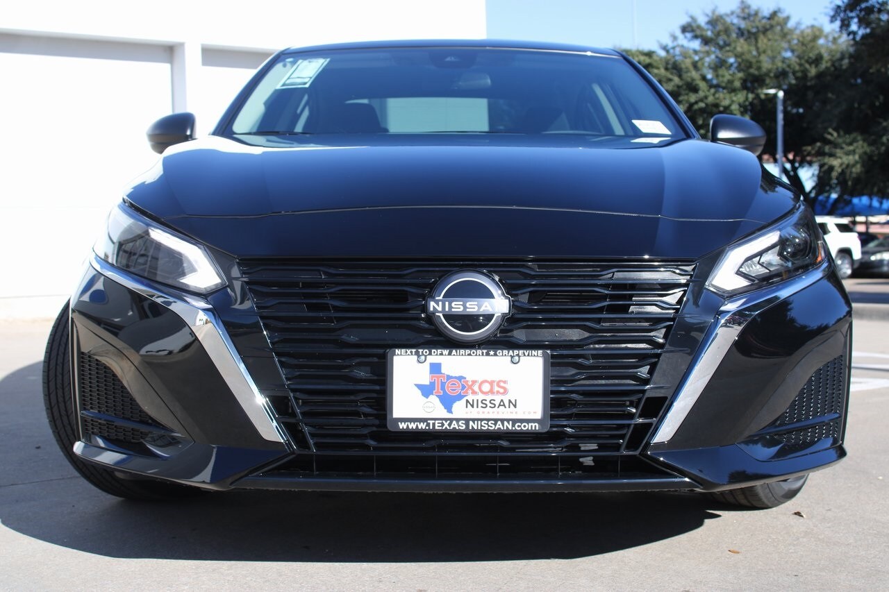 2025 Nissan Altima S photo 3