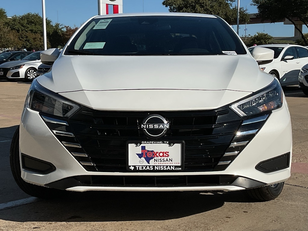 New 2025 Nissan Versa 1.6 SV Sedan