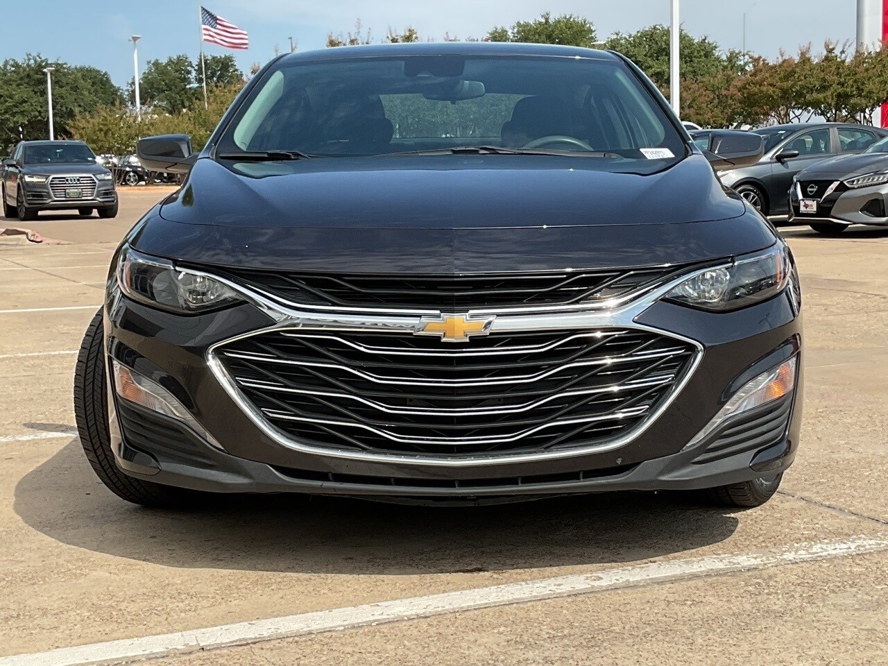 2023 Chevrolet Malibu 1LT photo 2