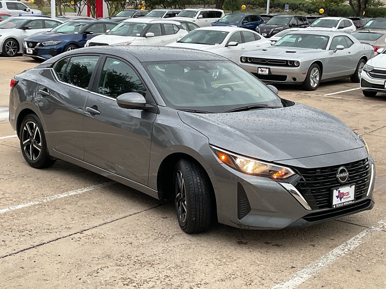 2024 Nissan Sentra SV photo 4