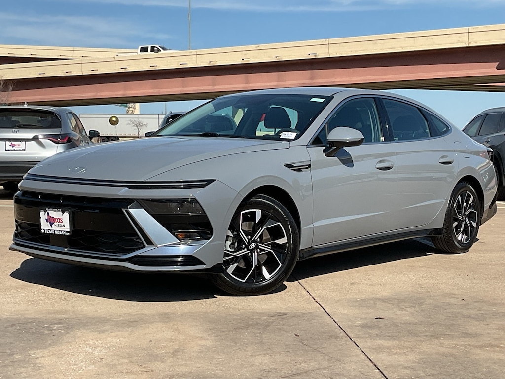 Used 2025 Hyundai Sonata SEL Sedan