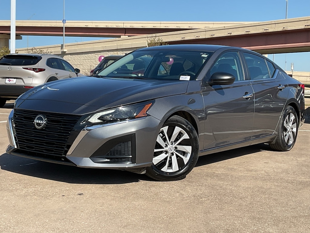 Used 2024 Nissan Altima 2.5 S Sedan