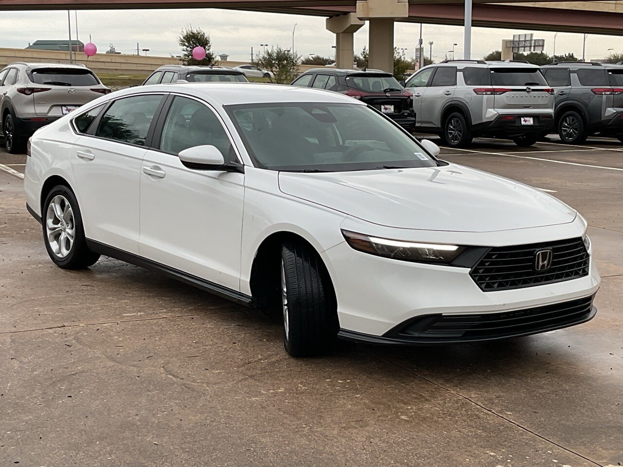 2023 Honda Accord LX photo 4