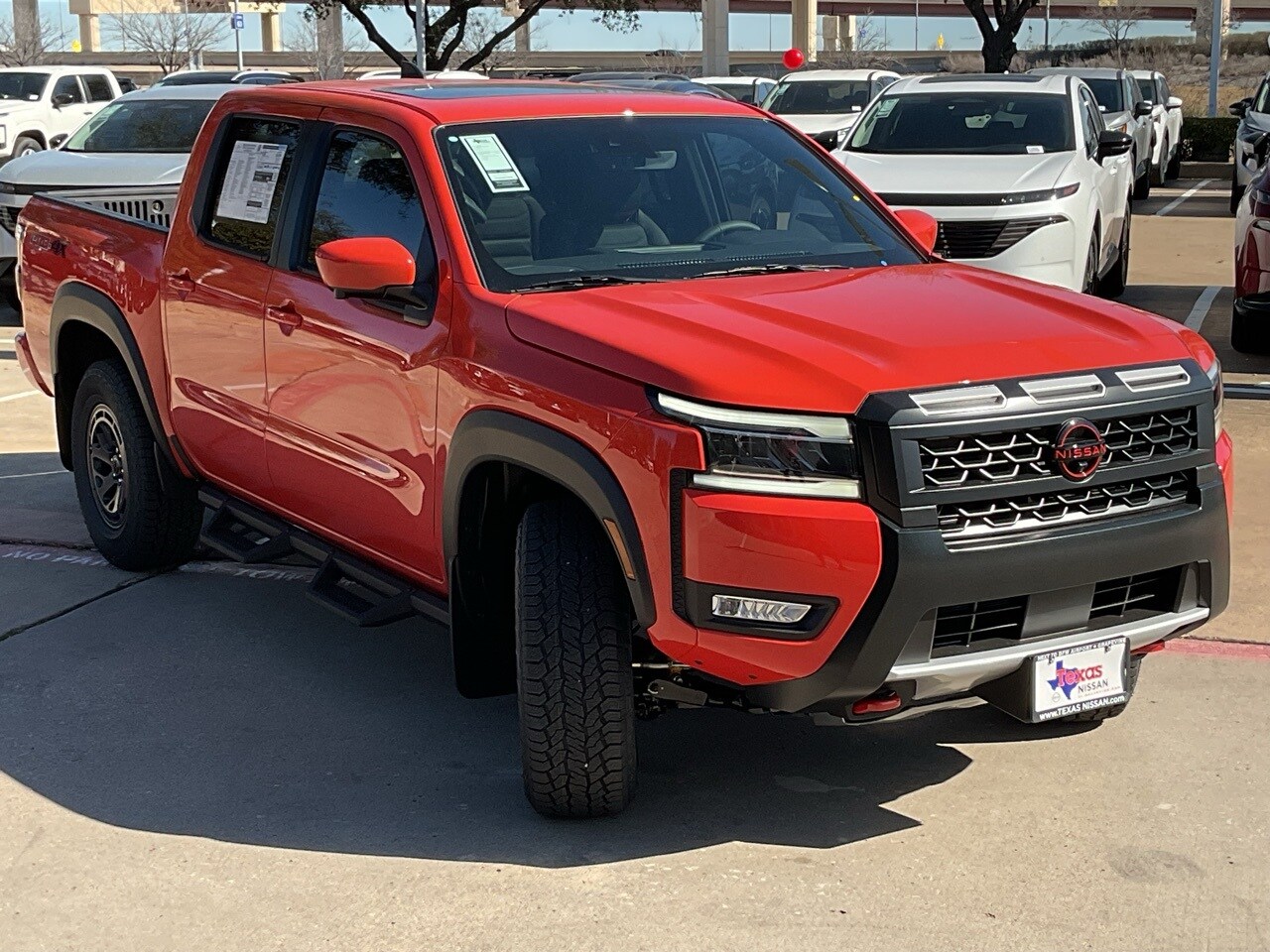 2025 Nissan Frontier PRO-4X photo 4