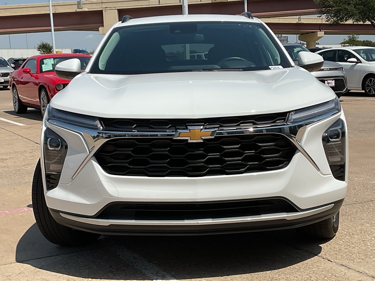 2024 Chevrolet Trax LT photo 3