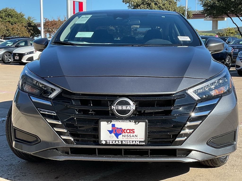 New 2025 Nissan Versa 1.6 SV Sedan